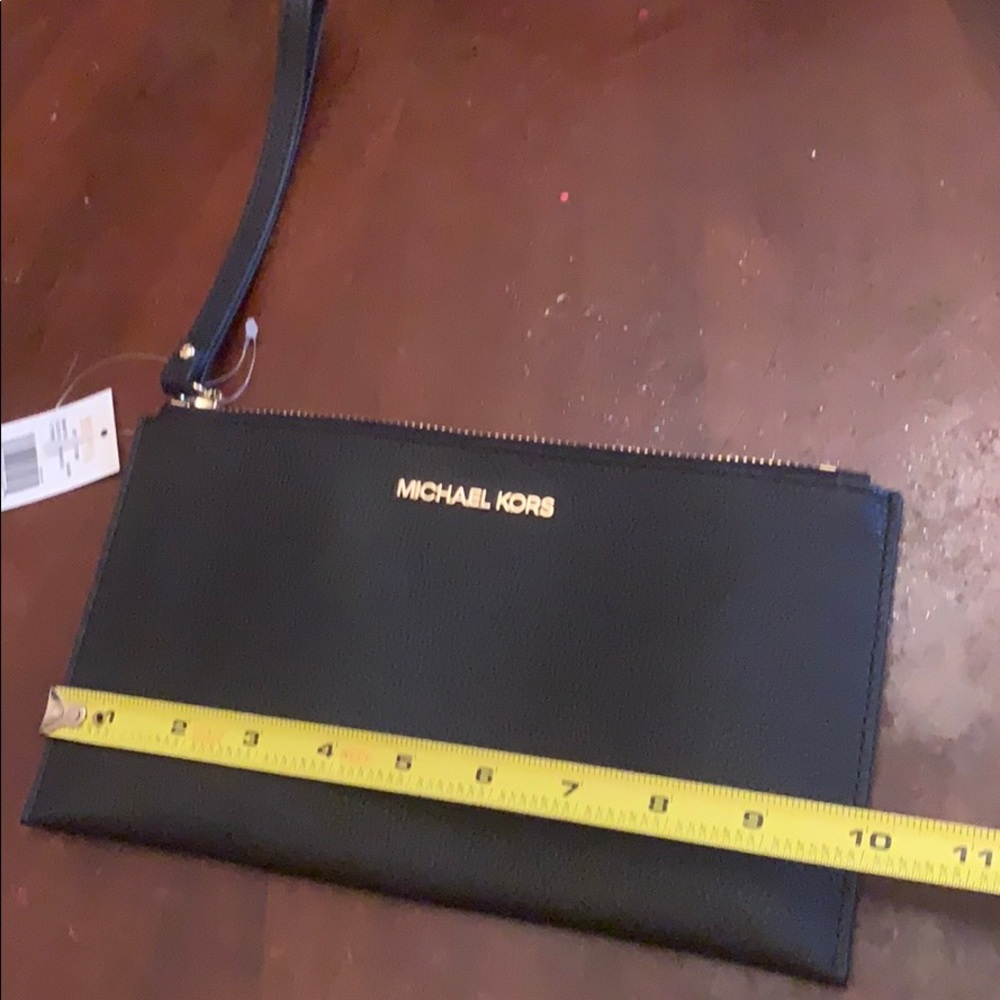Michael Kors Jet Set Black Clutch Wristlet - Picture 6 of 7